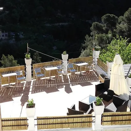 Le Relais De Monti 宾馆