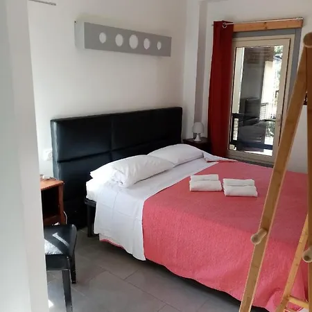 Le Relais De Monti 2* Menton