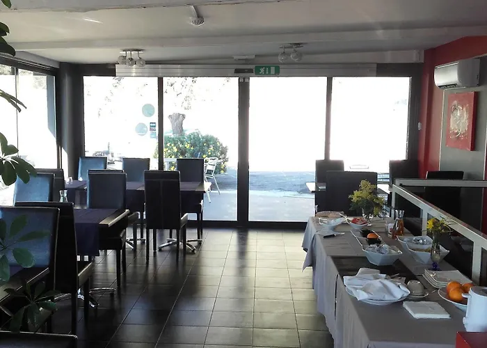 Le Relais De Monti Мини-отель Ментона